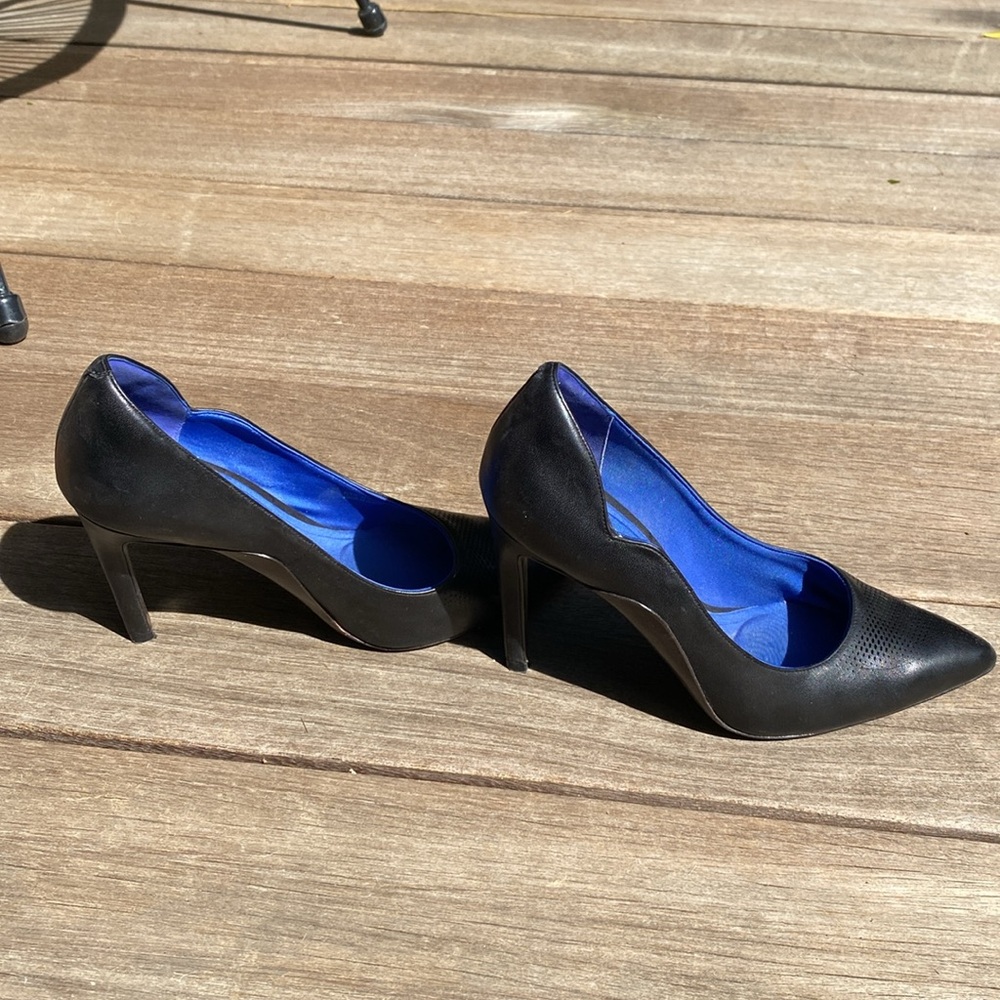 Black Pump - image 4